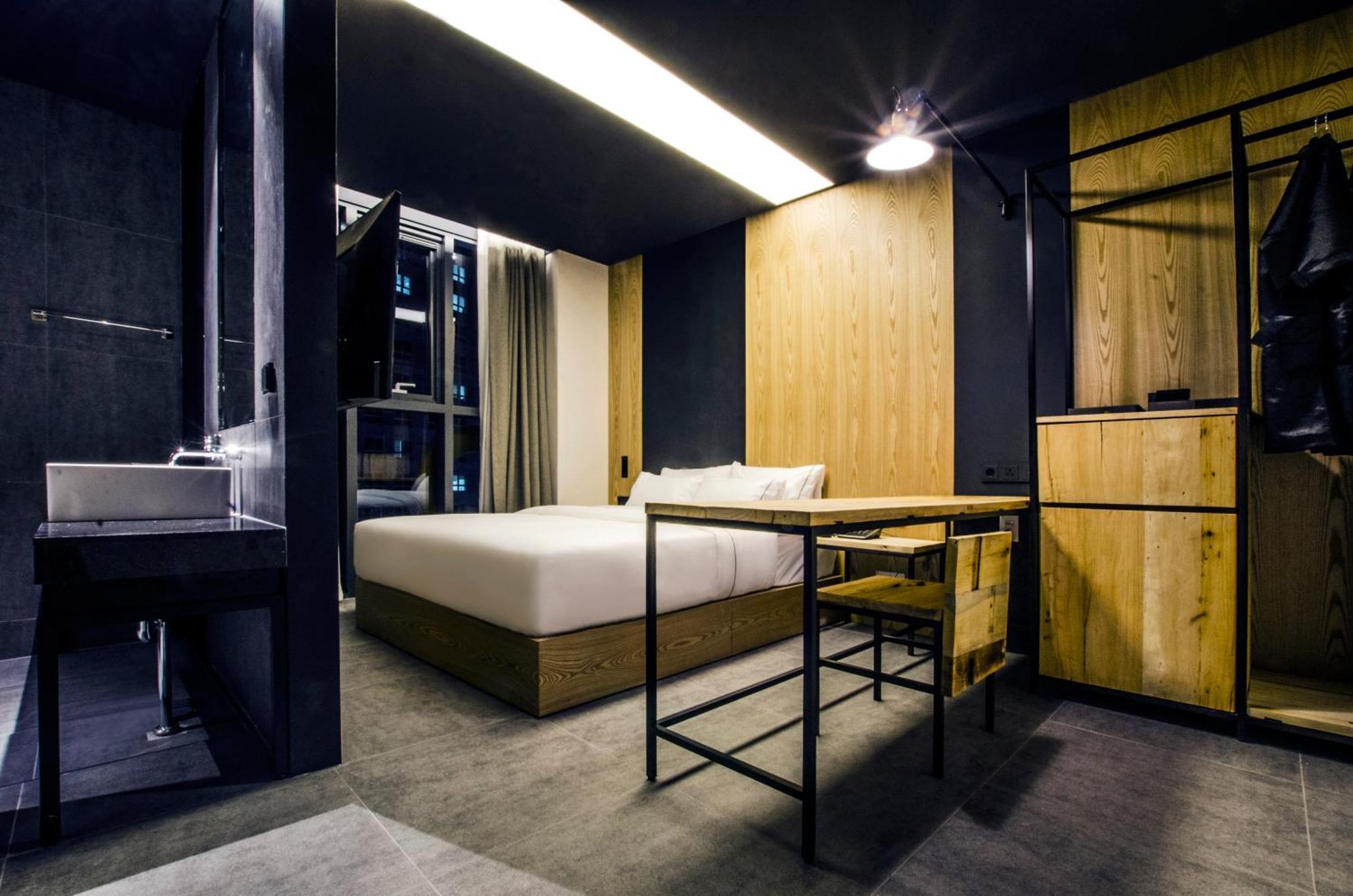 Hotel The Designers Premier Kondae Сеул Екстериор снимка