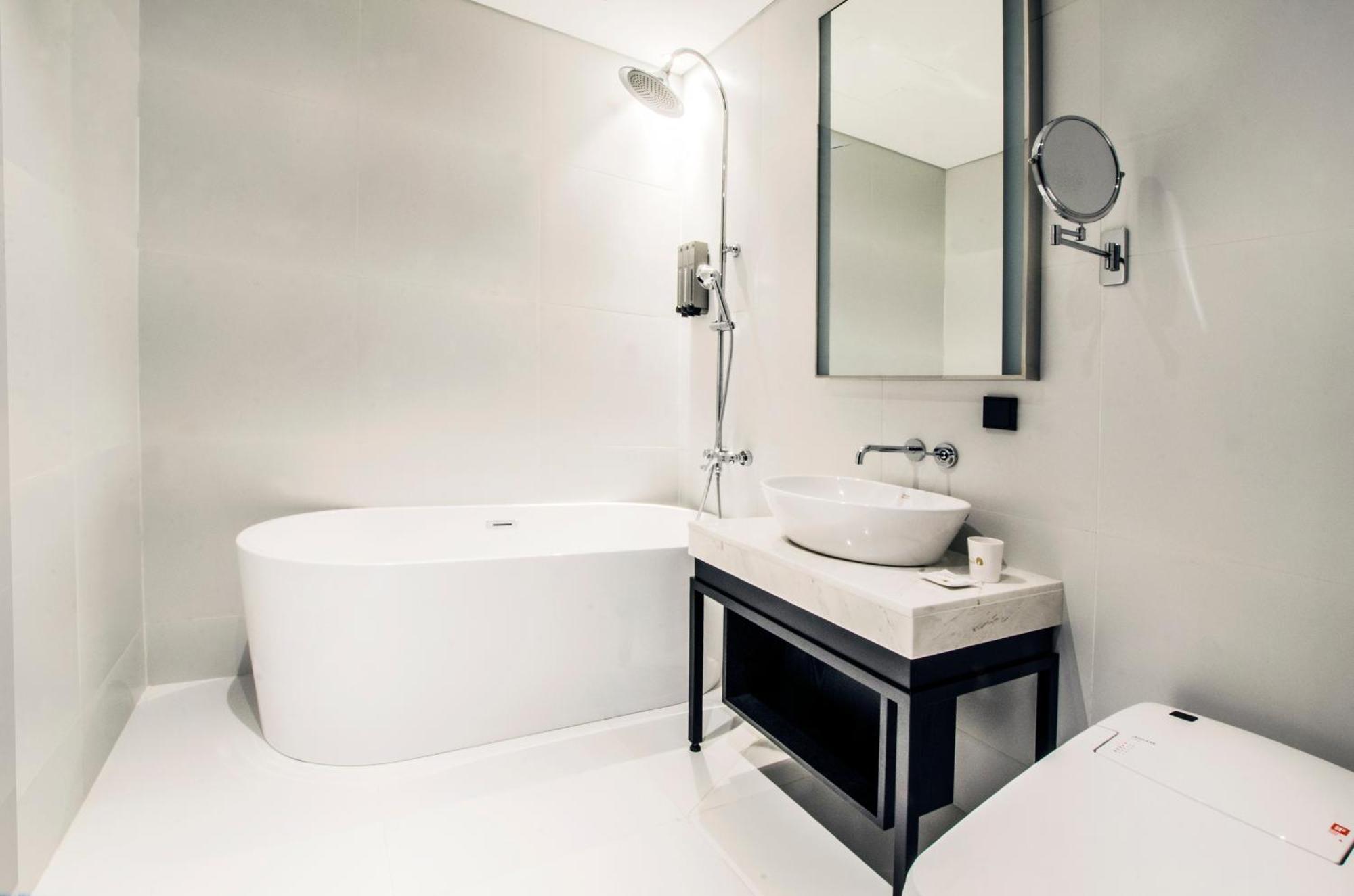 Hotel The Designers Premier Kondae Сеул Екстериор снимка
