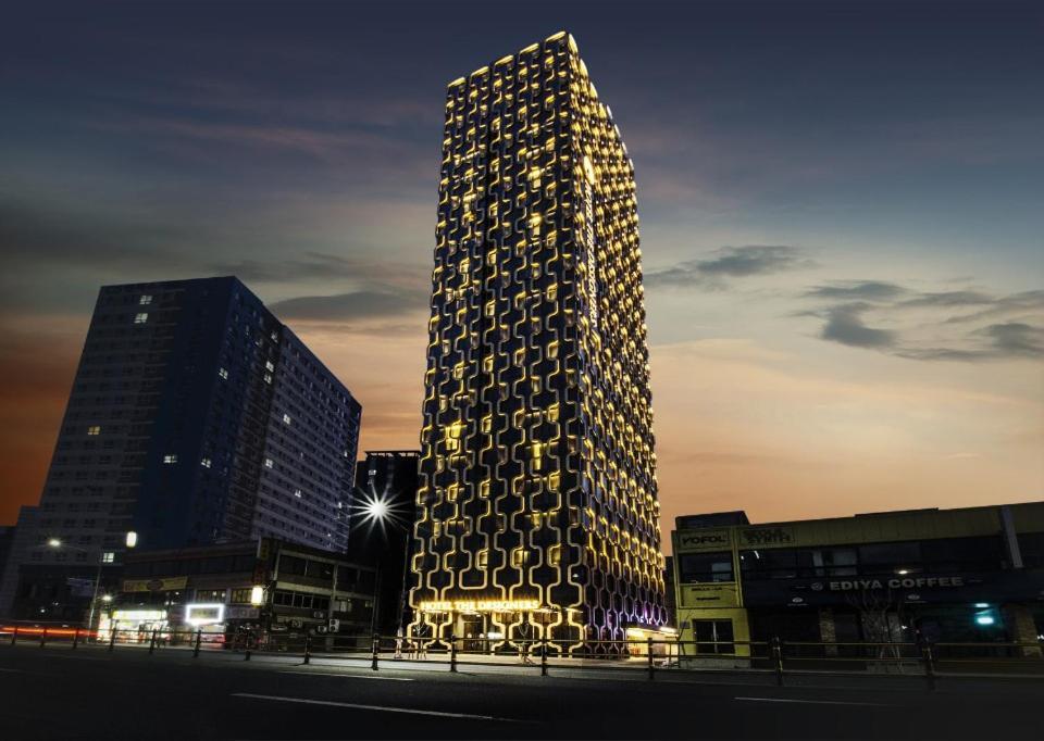 Hotel The Designers Premier Kondae Сеул Екстериор снимка