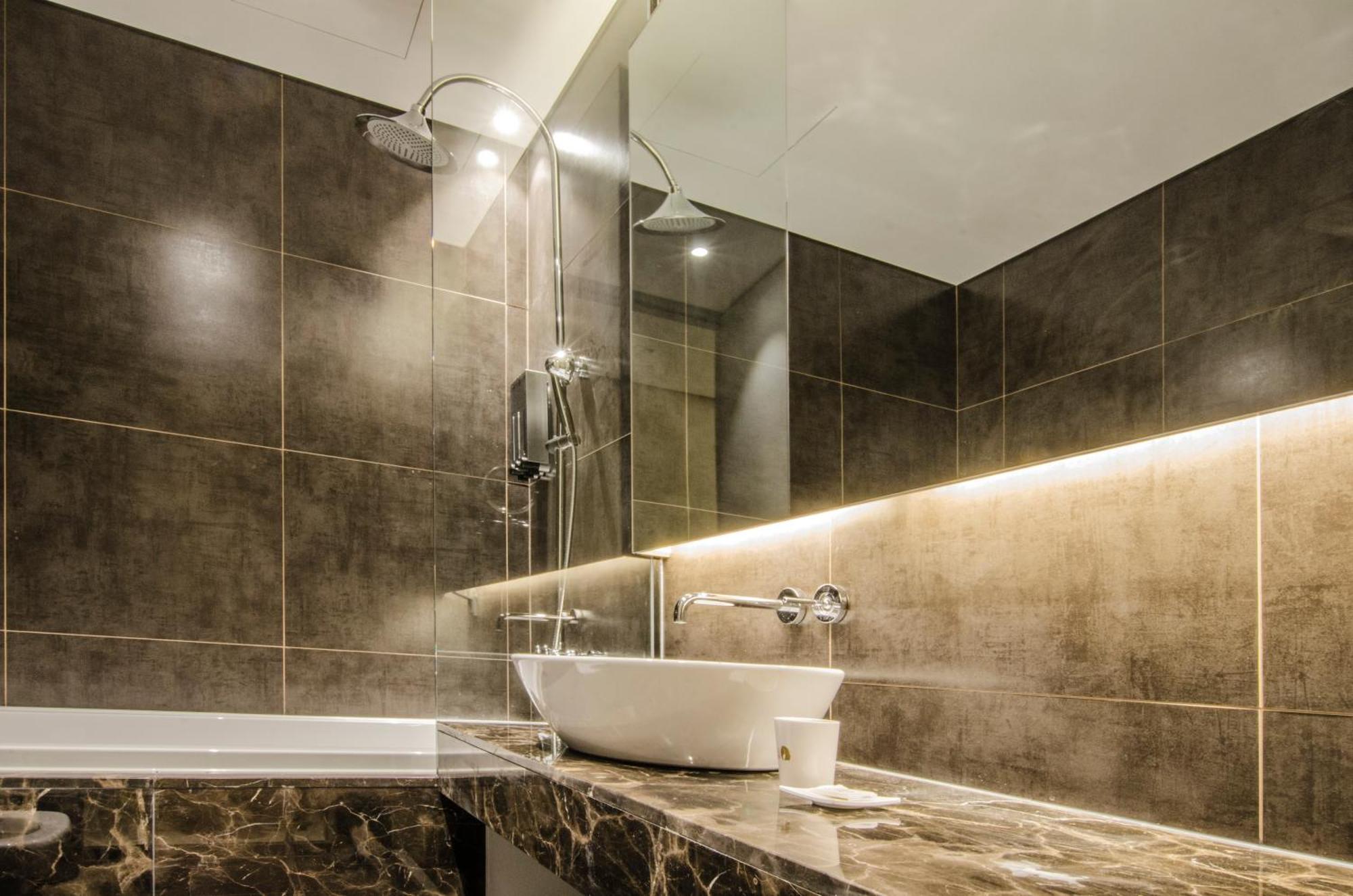 Hotel The Designers Premier Kondae Сеул Екстериор снимка