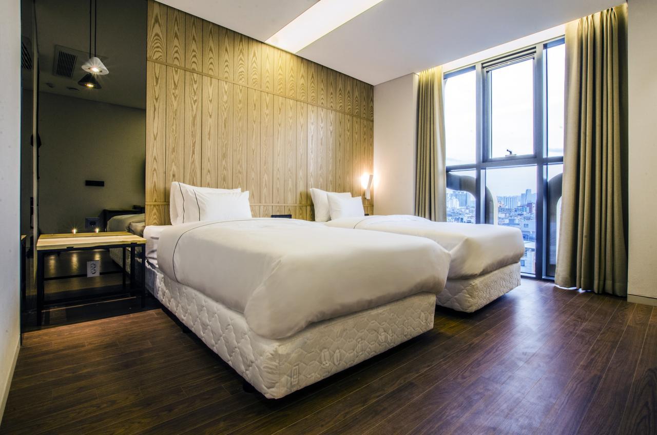 Hotel The Designers Premier Kondae Сеул Екстериор снимка