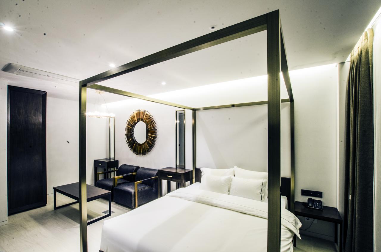 Hotel The Designers Premier Kondae Сеул Екстериор снимка